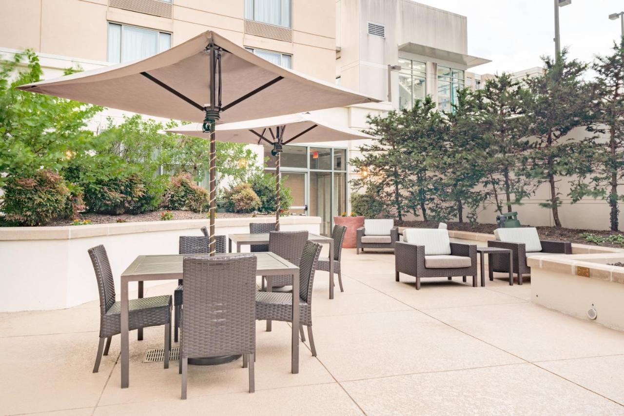 Courtyard By Marriott Silver Spring Downtown Exterior foto